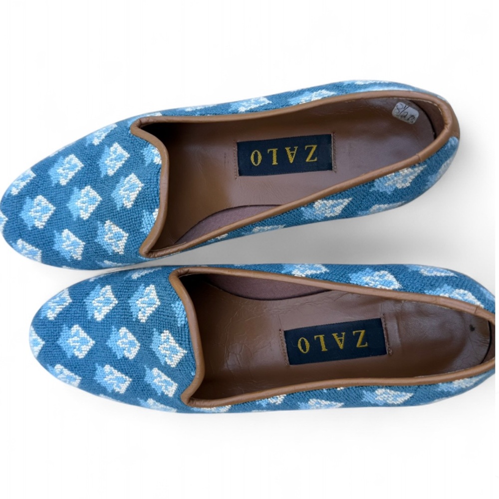 Zalo Blue and White Patterned Loafers
